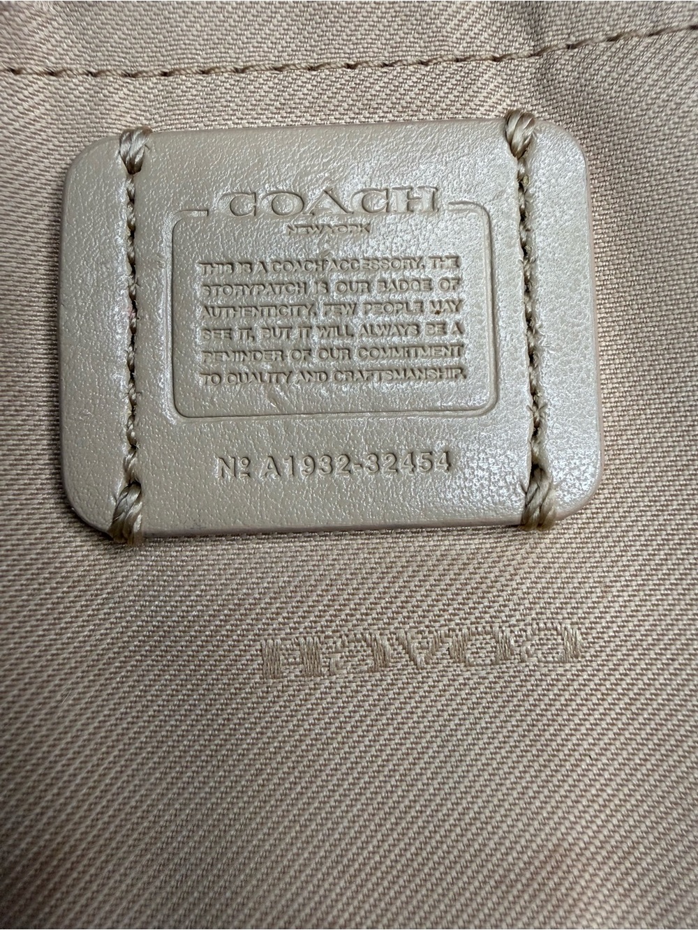 Coach Slim Crossbody with Floral Print and Hangtag EUC - Picture 11 of 13